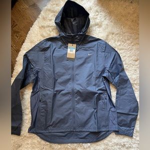 NWT Nike Women’s Repel Running Jacket